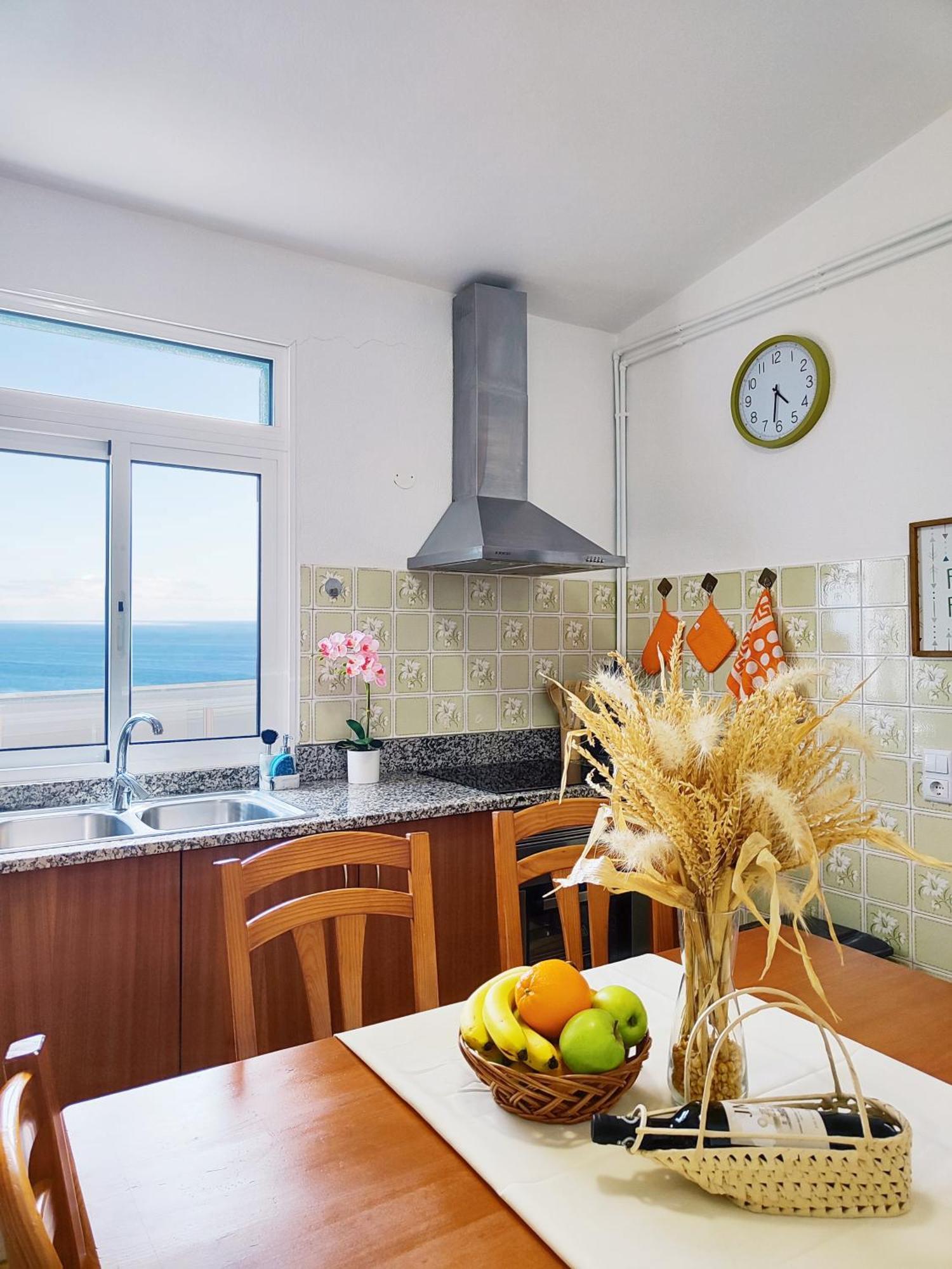 Gateone Al Airport View House Villa Machico  Buitenkant foto
